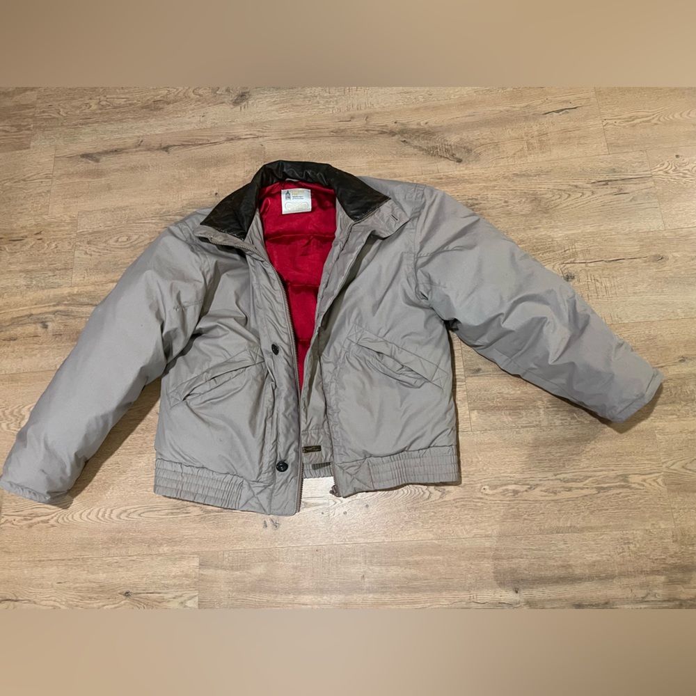 Vintage London Fog Puff Jacket with Red Interior and leather collar